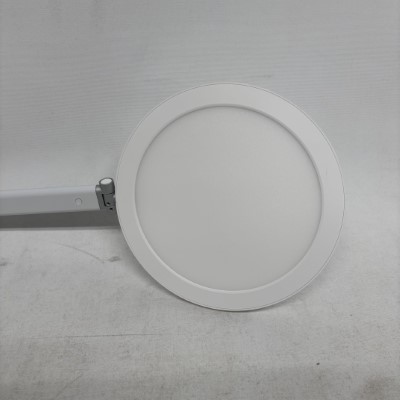 �e�[�u�����C�g DStorage
