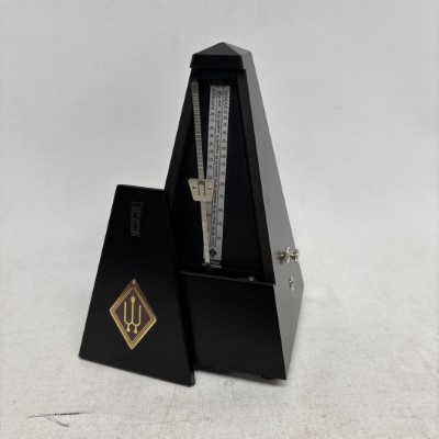�y�� DStorage